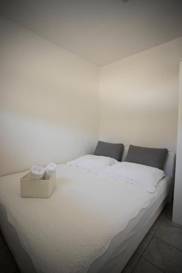 Gavran Apartment Виньерац Экстерьер фото